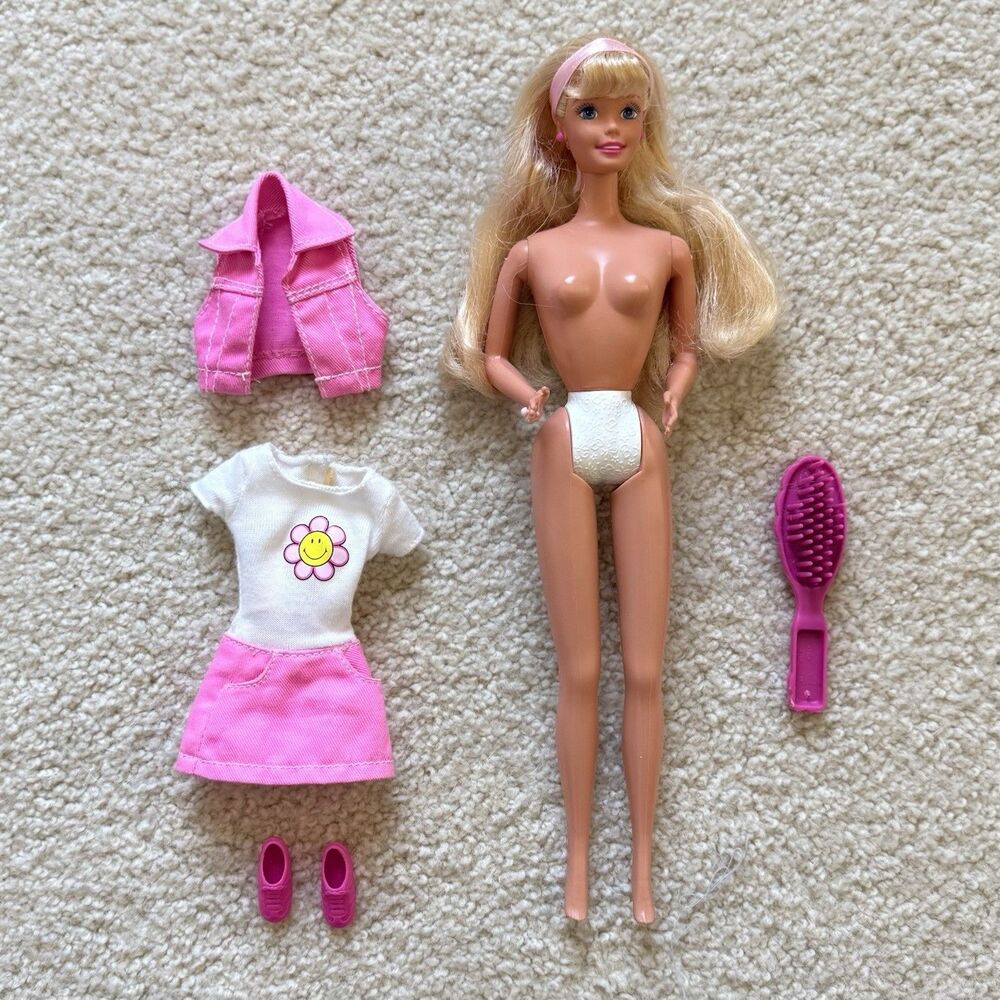 VNTG 1996 - Share A Smile Barbie Doll #17247 Mattel Special Edition Daisy Flower - Picture 6 of 11